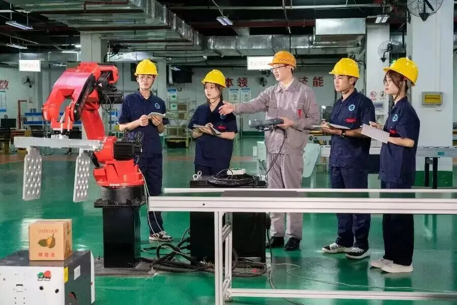 专升本专业丨现代物流管理专业：“低空启航，智链未来”