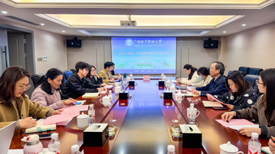 倾听一线心声•共解教学难题——我校召开教育教学质量评价教师代表座谈会