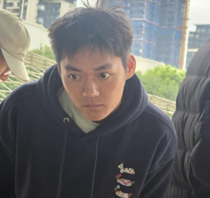 持证翱翔，多才多艺 —— 朱明亮：用无人机镜头与青春才华书写优秀