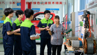 ​驶向未来的“快车道”——汽车工程技术专业的四维透视